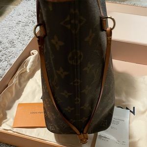 Louis Vuitton Neverfull